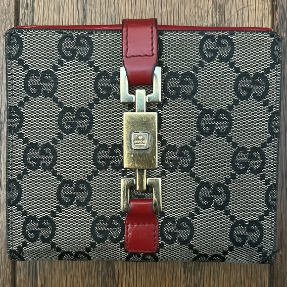 Gucci Wallet with Coin Compartment - Picture 1 of 13